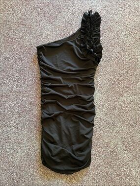 Costa Blanca Black One-Shoulder Ruffle Ruched Dress